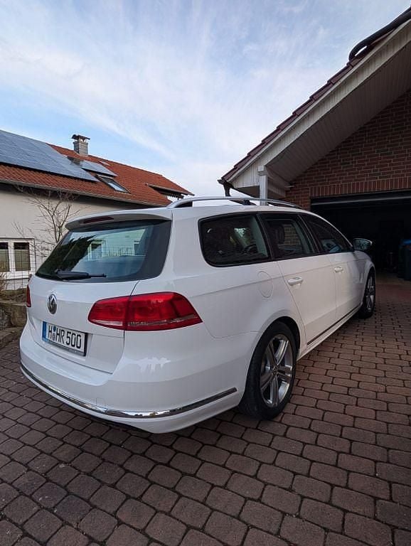 Gebraucht VW Passat R-line 160 PS (117 kW) 2016 Weiß Kombi