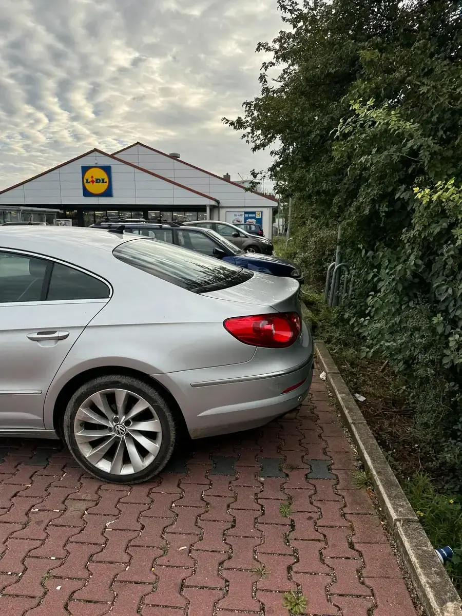 Gebraucht VW Passat 200 PS (147 kW) 2010 Grau Coupé