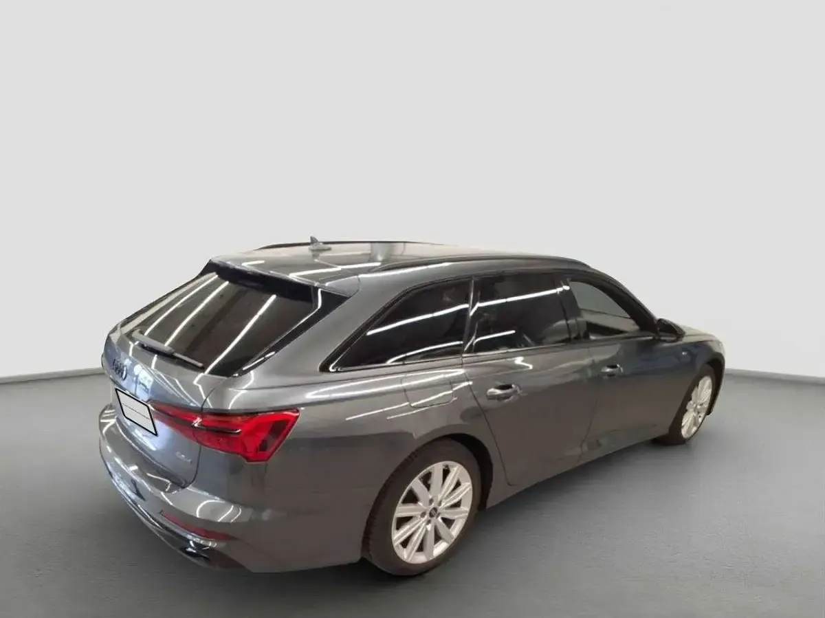 Gebraucht Audi A6 Design 265 PS (194 kW) 2025 Daytonagrau perleffekt Kombi