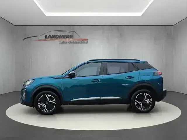 Neu Peugeot 2008 Allure 131 PS (96 kW) 2025 Blau SUV