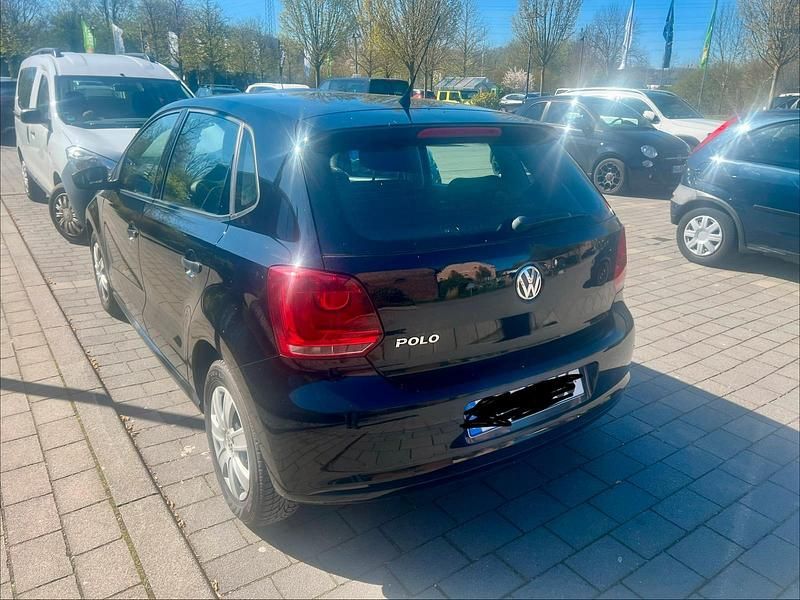 Gebraucht VW Polo 60 PS (44 kW) 2010 Schwarz Kleinwagen