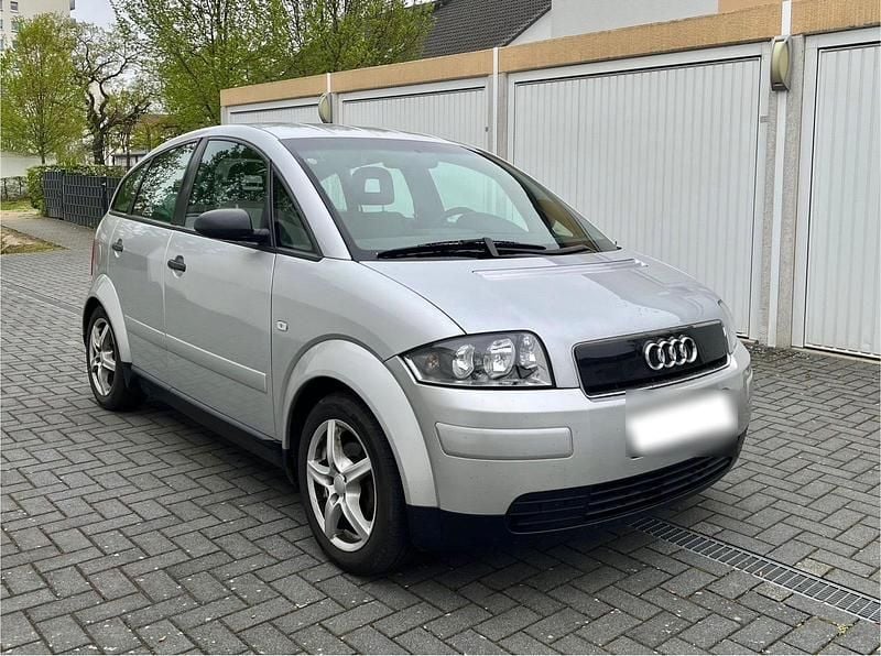 Usata Audi A2 75 CV (55 kW) 2001 Argento Utilitaria