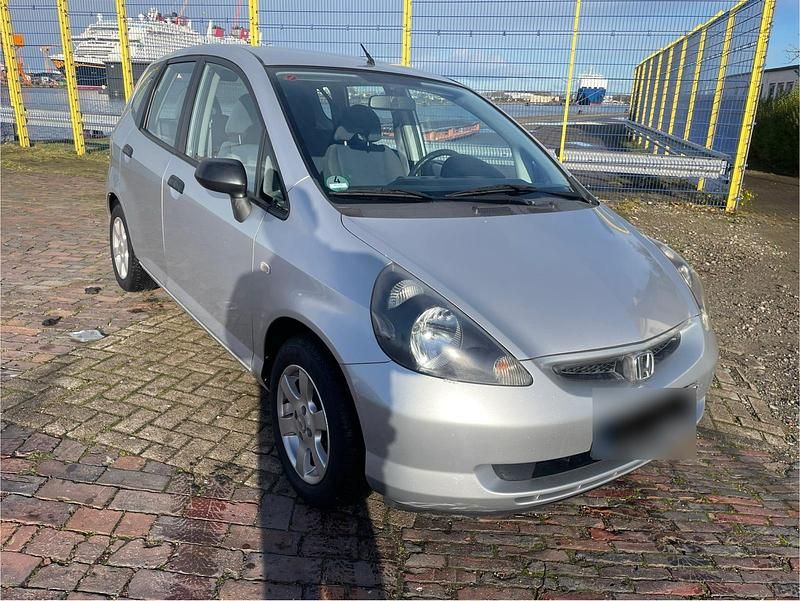 Gebraucht Honda Jazz 78 PS (57 kW) 2004 Silber Kleinwagen