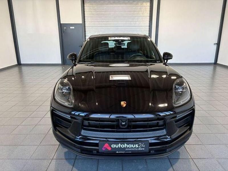 Gebraucht Porsche Macan Basis 265 PS (194 kW) 2022 Schwarz SUV