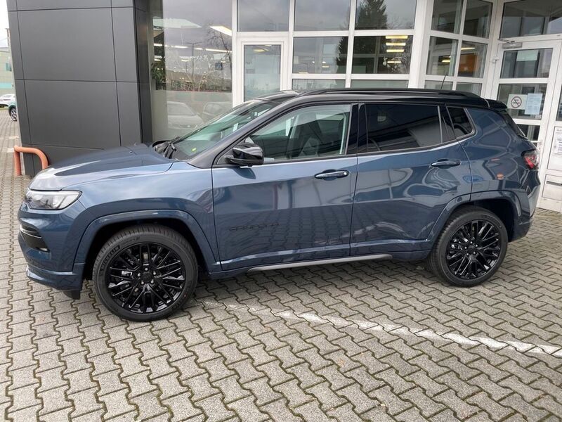 Gebraucht Jeep Compass 131 PS (96 kW) 2023 Blau SUV