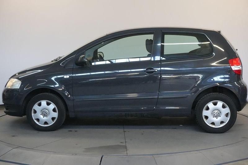 Gebraucht VW Fox 54 PS (39 kW) 2005 Grau Kleinwagen