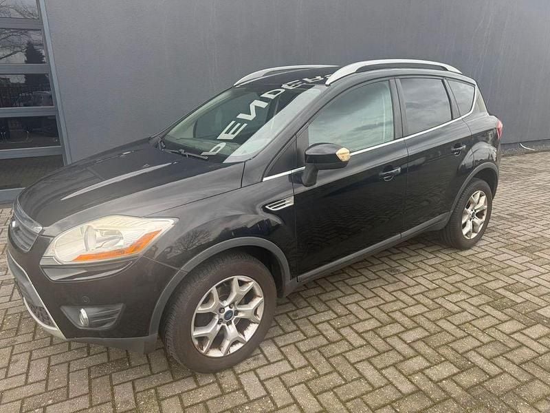 Gebraucht Ford Kuga Trend 140 PS (102 kW) 2011 Schwarz SUV