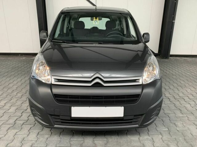 Gebraucht Citroën Berlingo Feel 75 PS (55 kW) 2016 Grau metallic Van / Kleinbus