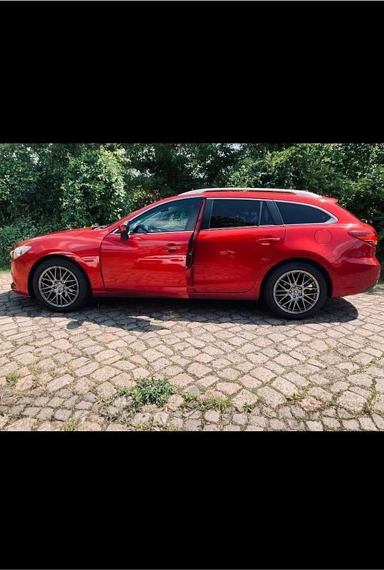 Rot Gebraucht 2012 Mazda 6 Kombi | 12.500 € (Teuer) - Bild 1/4