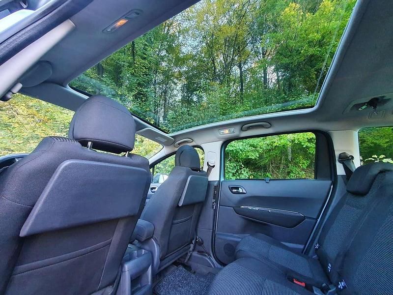 Gebraucht Peugeot 5008 Platinum 156 PS (114 kW) 2010 Kombi