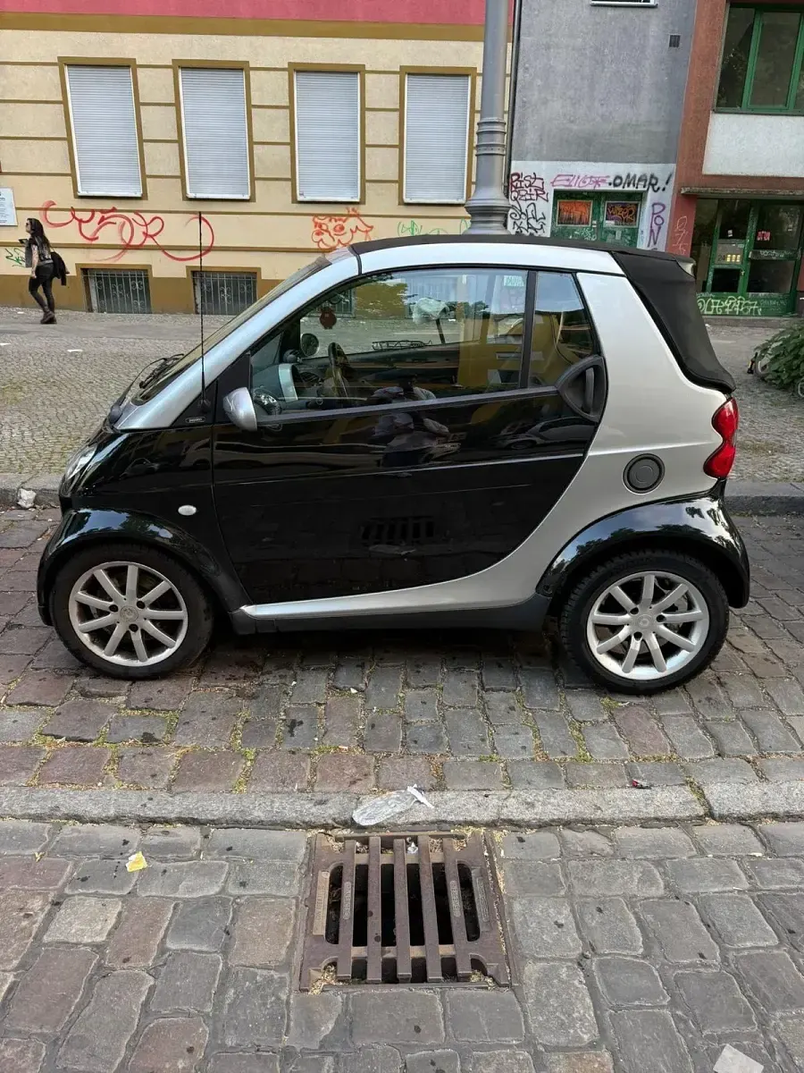 Gebraucht Smart ForTwo Cabrio 61 PS (44 kW) 2005 Schwarz Cabrio