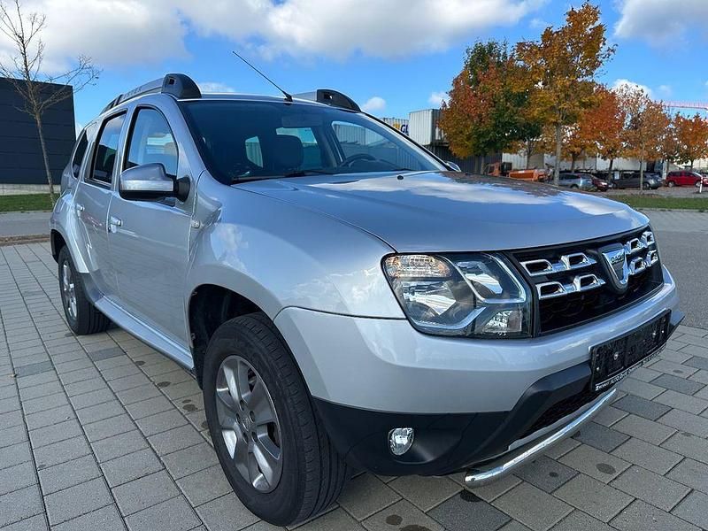 Grau Gebraucht 2014 Dacia Duster Prestige SUV | 7.999 € (Fairer Preis) - Bild 1/4