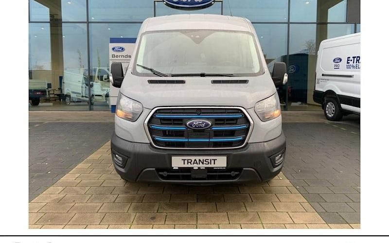Gebraucht Ford E-Transit Trend 197 kW (269 PS) 2022 Gray matter (metallic) Van