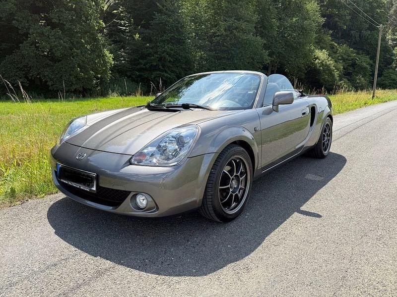 Grau Gebraucht 2005 Toyota MR2 Cabrio | 14.800 € (Fairer Preis) - Bild 1/4