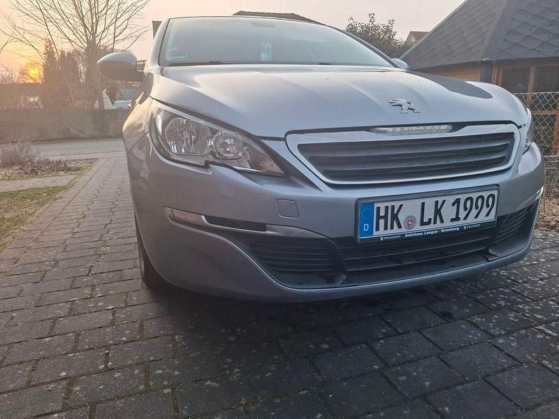 Gebraucht Peugeot 308 SW Allure 116 PS (85 kW) 2015 Grau Kombi