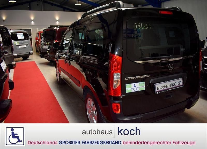 Gebraucht Mercedes Citan 112 114 PS (83 kW) 2017 Schwarz Limousine