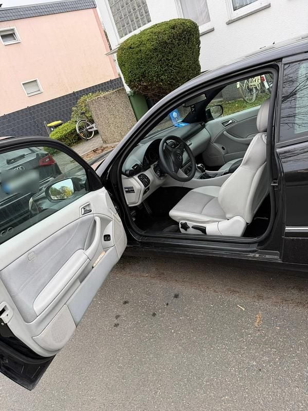 Gebraucht Mercedes CLC180 143 PS (105 kW) 2008 Schwarz Kleinwagen