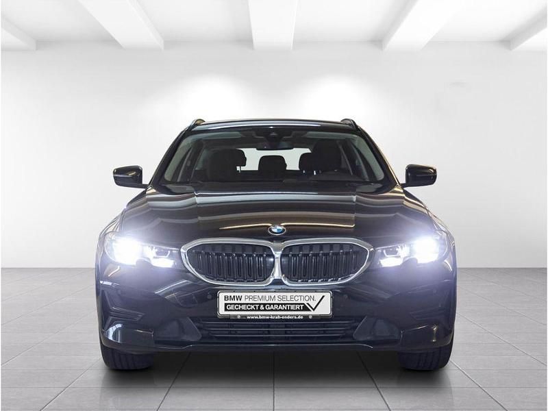 Gebraucht BMW 318 Sport Line 150 PS (110 kW) 2020 Schwarz Kombi
