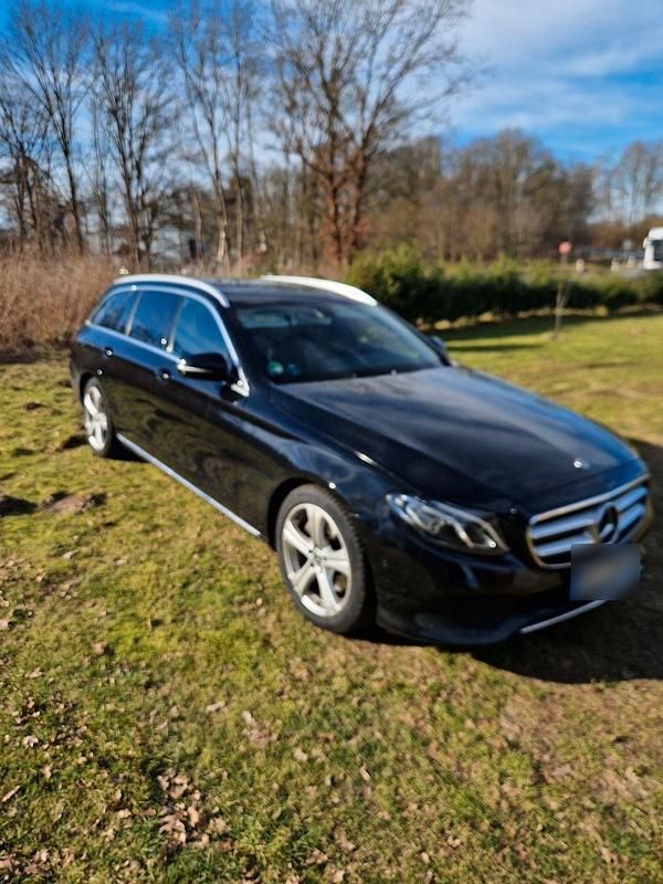 Gebraucht Mercedes E200 160 PS (117 kW) 2017 Schwarz Kombi