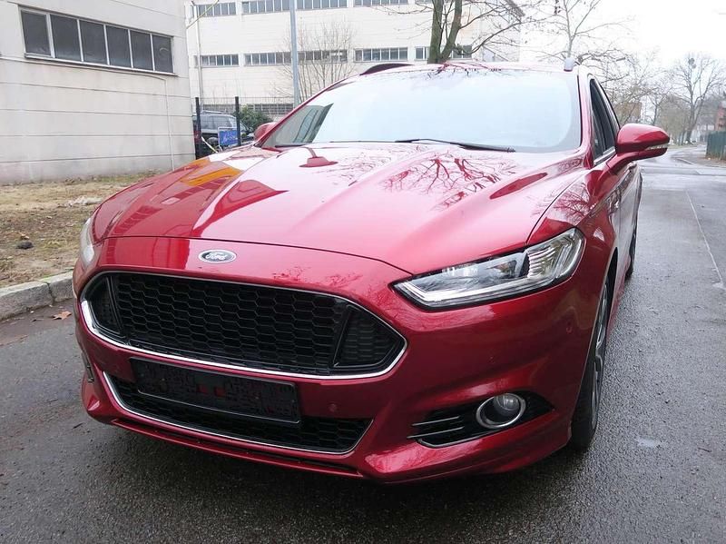 Gebraucht Ford Mondeo ST-Line 165 PS (121 kW) 2018 Rot Kombi