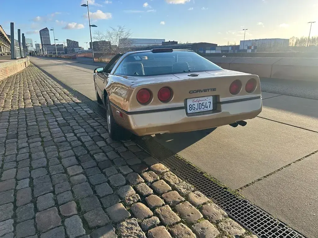 Second-hand Corvette C4 272 CP (200 kW) 1986 Auriu