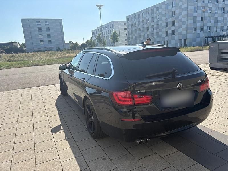 Second-hand BMW 530 258 CP (189 kW) 2012 Negru Break