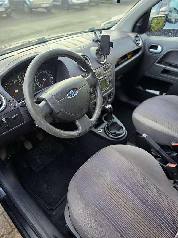 Gebraucht Ford Fusion Style 80 PS (58 kW) 2008 Schwarz Kleinwagen