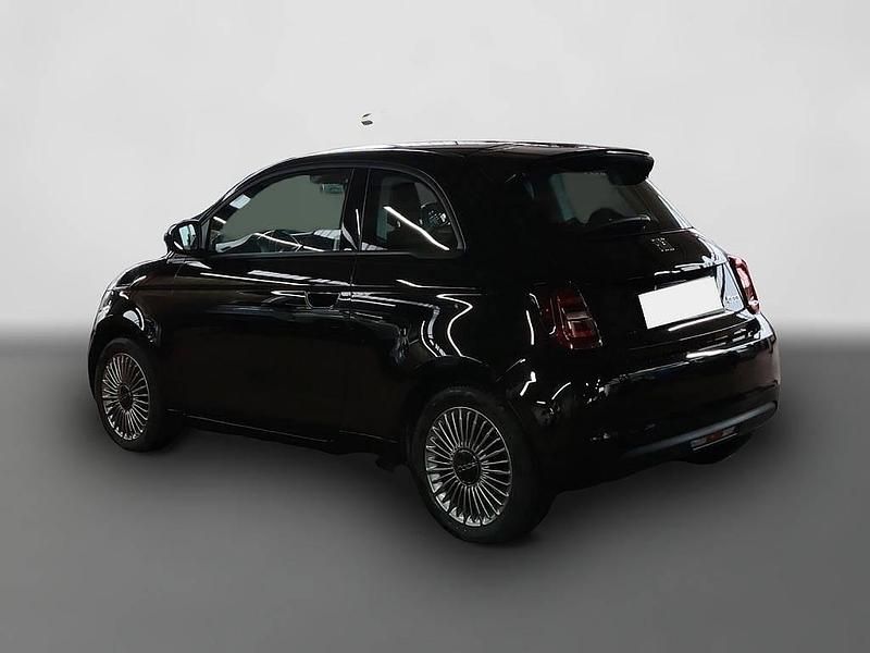 Gebraucht Fiat 500e 86 kW (118 PS) 2023 Schwarz Kleinwagen