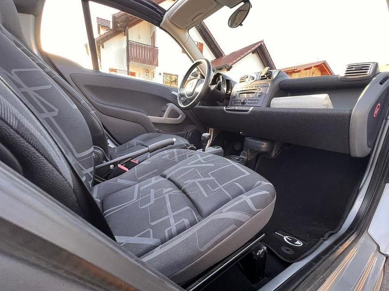 Gebraucht Smart ForTwo Cabrio Passion 71 PS (52 kW) 2010 Weiß Cabrio