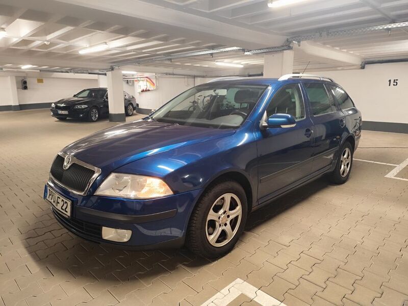 Blau Gebraucht 2008 Skoda Octavia Elegance Kombi | 2.000 € (Fairer Preis) - Bild 1/4