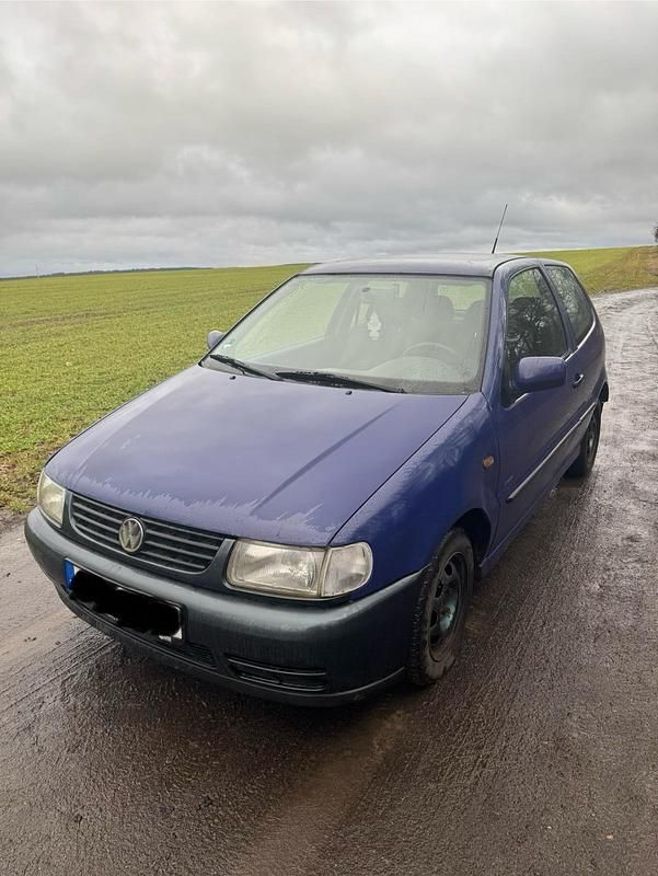 Gebraucht VW Polo 50 PS (36 kW) 1999 Blau Kleinwagen