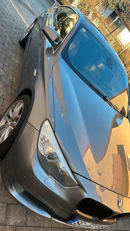 Gebraucht BMW 550 408 PS (300 kW) 2009 Grau Limousine