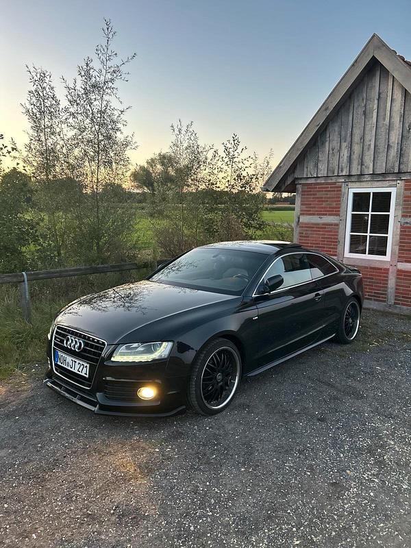 Schwarz Gebraucht 2009 Audi A5 S-Line Coupé | 15.499 € - Bild 1/4