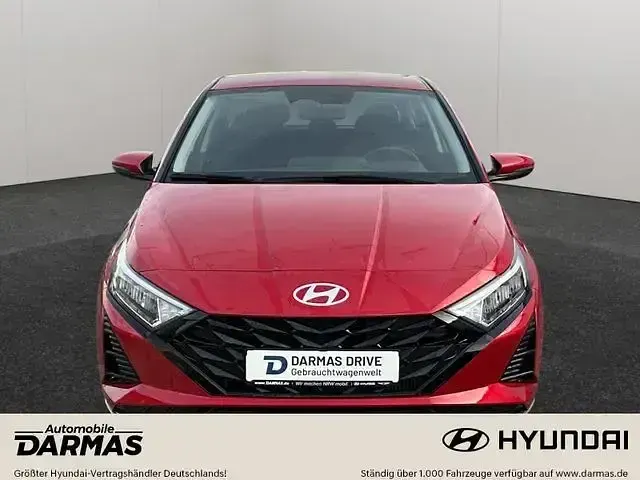 Usata Hyundai i20 Trend 101 CV (74 kW) 2024 Verde Berlina