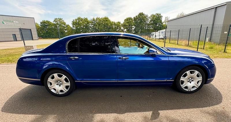 Gebraucht Bentley Continental Flying Spur 610 PS (448 kW) 2009 Blau Limousine
