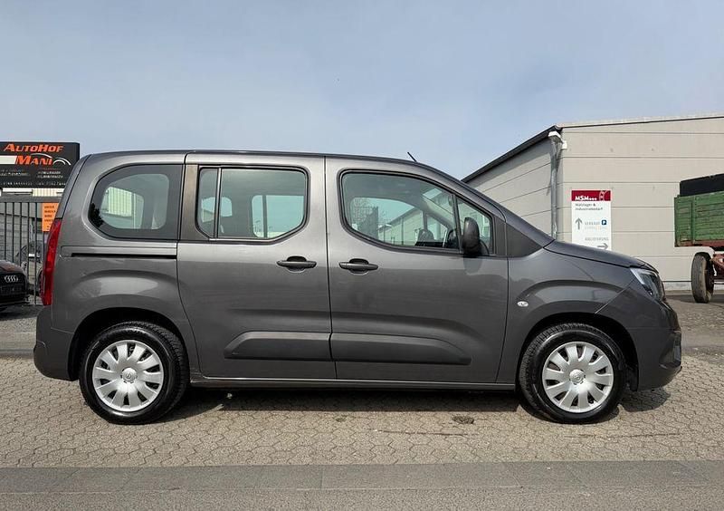 Gebraucht Opel Combo Life Edition 102 PS (75 kW) 2018 Grau Van / Kleinbus