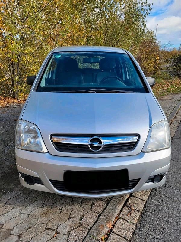 Silber Gebraucht 2010 Opel Meriva Van / Kleinbus | 2.450 € (Superpreis) - Bild 1/4