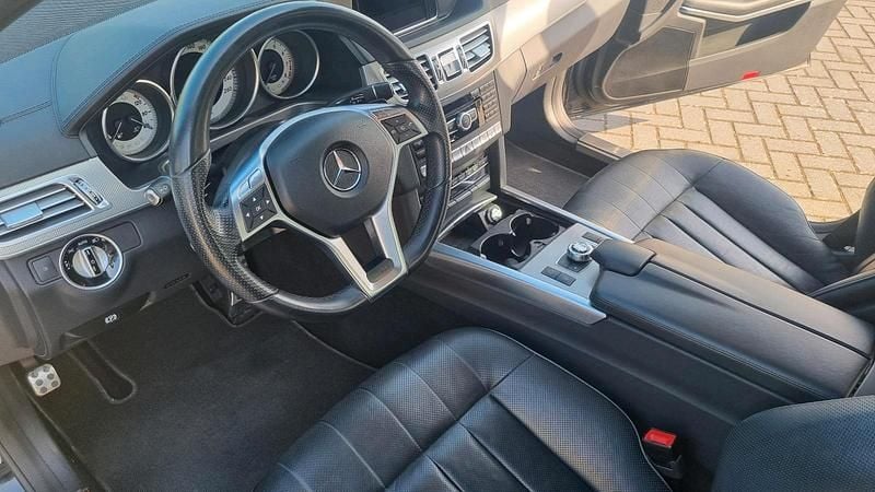 Gebraucht Mercedes E500 525 PS (386 kW) 2014 Limousine