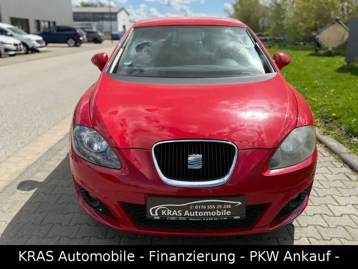 Używany Seat Leon 105 KM (77 kW) 2010 Czerwony Hatchback