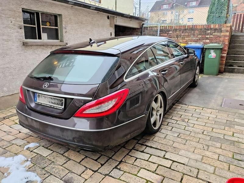 Gebraucht Mercedes CLS350 Shooting Brake 265 PS (194 kW) 2013 Braun Kombi