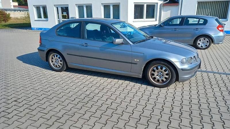 Silber Gebraucht 2003 BMW 316 Compact Kleinwagen | 1.350 € (Guter Preis) - Bild 1/4
