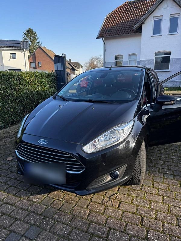 Gebraucht Ford Fiesta 125 PS (91 kW) 2013 Schwarz Kleinwagen