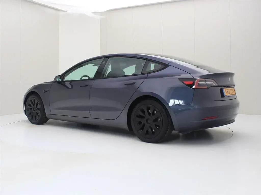 Usado Tesla Model 3 Standard Range 225 kW (306 CV) 2021 Gris Berlina
