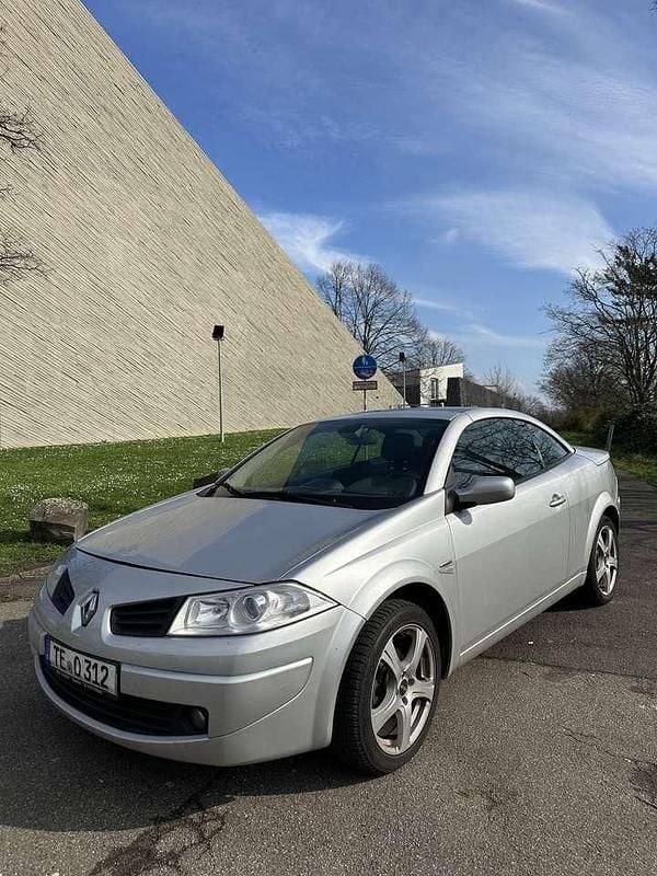 Gebraucht 2009 Renault Mégane Cabriolet Exception Cabrio | 3.350 € (Etwas zu teuer) - Bild 1/4