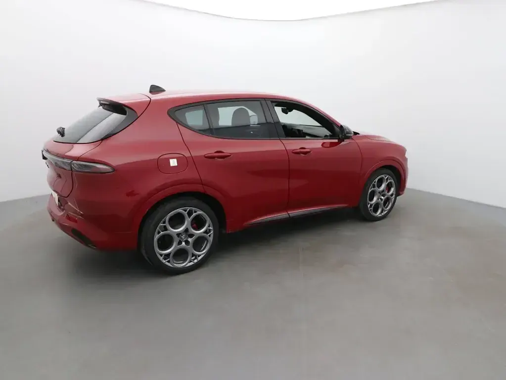 Second-hand Alfa Romeo Tonale 162 CP (119 kW) 2024 Roșu SUV