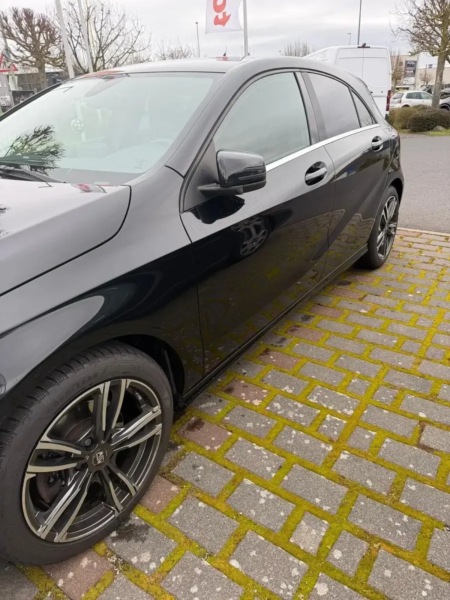 Gebraucht Mercedes A200 Style 156 PS (114 kW) 2017 Schwarz Kleinwagen
