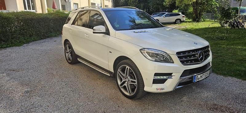 Gebraucht Mercedes ML350 258 PS (189 kW) 2012 Weiß SUV