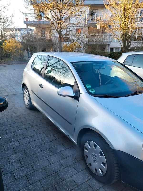 Gebraucht VW Golf V 116 PS (85 kW) 2004 Silber Kleinwagen