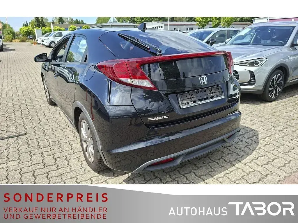 Gebraucht Honda Civic Comfort 99 PS (72 kW) 2014 Crystal black Limousine