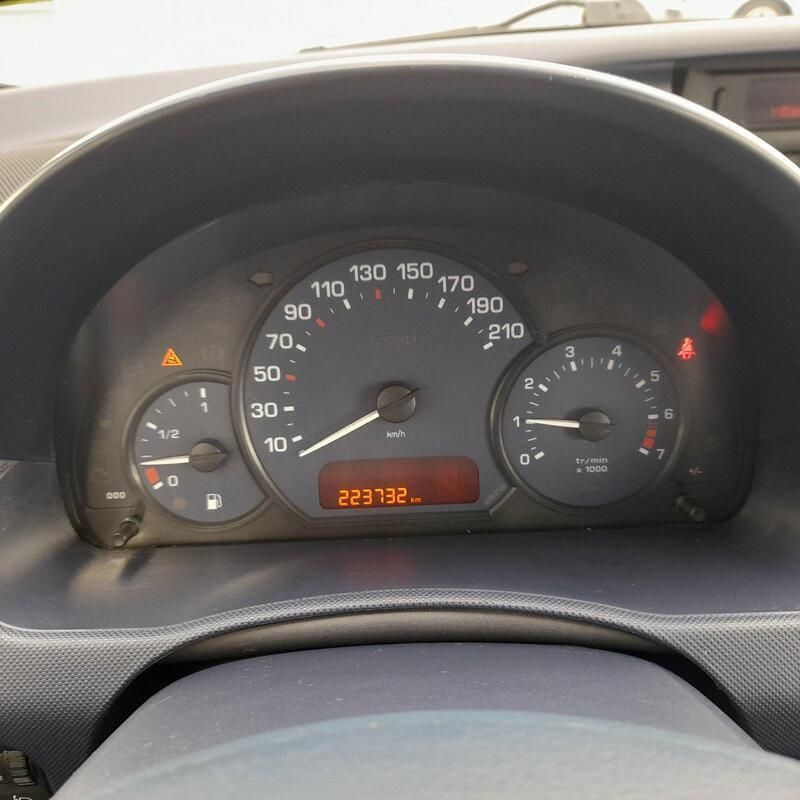 Gebraucht Peugeot 1007 73 PS (53 kW) 2006 Schwarz Van / Kleinbus